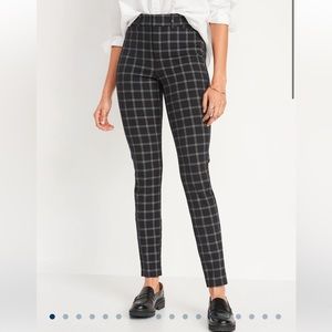 Old Navy High-Waisted Pixie Printed Ankle Pants